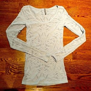 Last Tango light lace scoop neck stretch shirt tee size M L